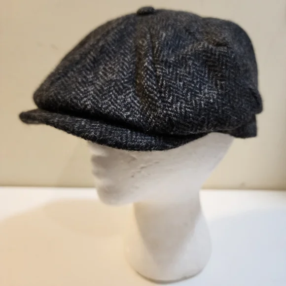 Classic Gray Herringbone Newsboy Cap - Picture 3 of 10